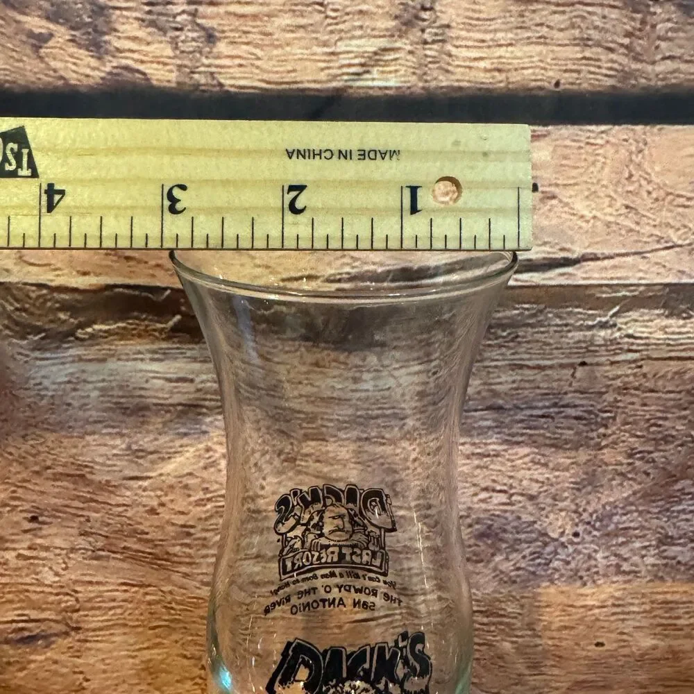 Dick's Last Resort Hurricane Glass San Antonio Novelty Barware